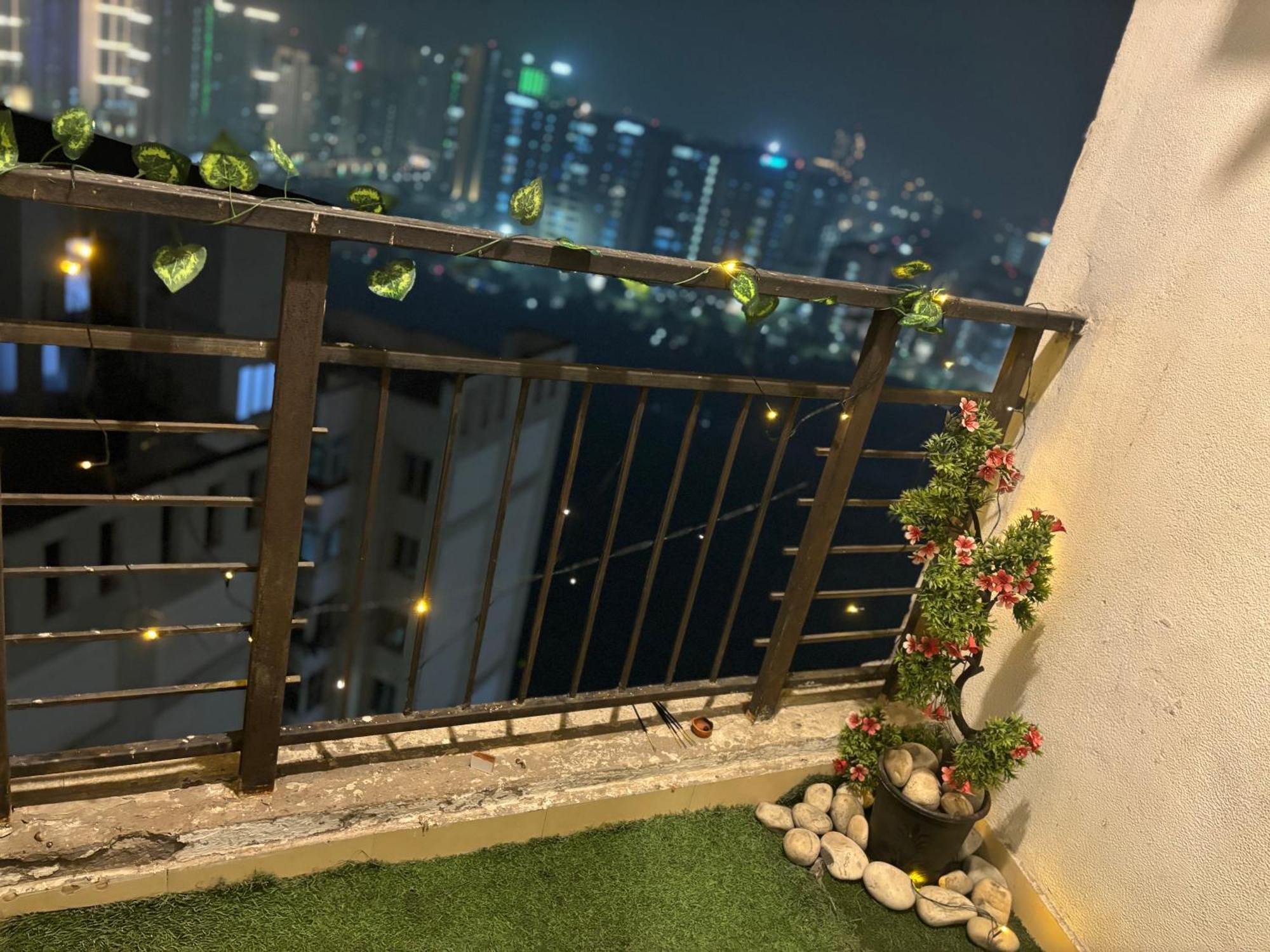 Guti Buti Homes Noida Ngoại thất bức ảnh